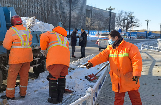 躬身平凡 成就不凡 | 致敬每一位坚守在清冰除雪一线的你们！